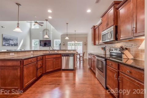 724 Rawlings Place sold home in Sweetwater Plantation, Rock Hill, SC