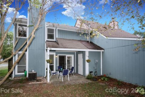 11318 Kingfisher Drive