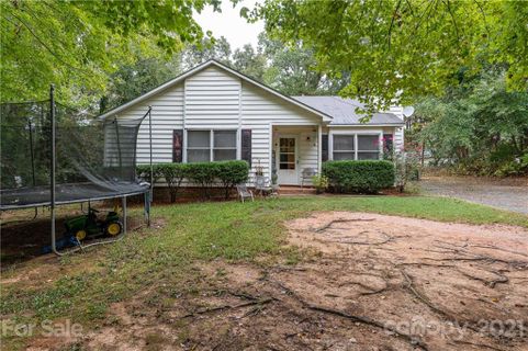 1305 Sharon Drive