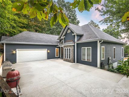 20 Pine Drive