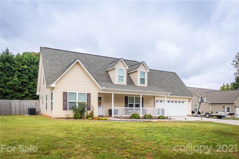 3281 Bird Dog Lane sold home in Quail Creek, Maiden, NC