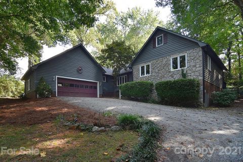 3499 Lake Shore Road