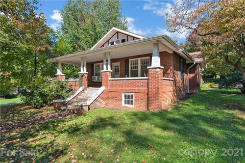 136 Camelot Drive sold home in Grimball Park, Waynesville, NC