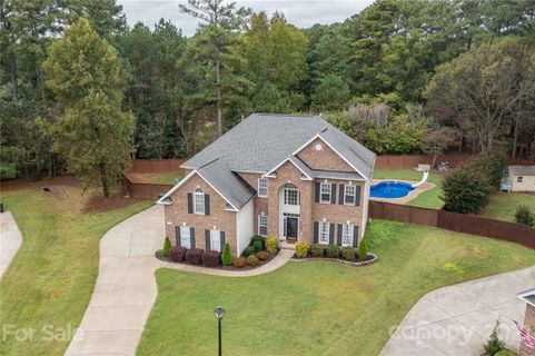 8704 Great Pine Lane sold home in Hambright Woods, Huntersville, NC