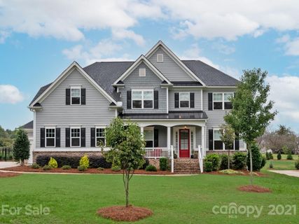 217 Seven Oaks Landing