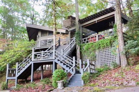 526 Campbell Drive