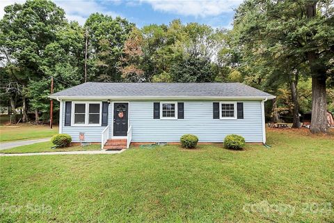 200 Grover Moore Place sold home in Indian Trail Park, Indian Trail, NC