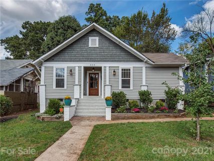 328 Woodvale Place
