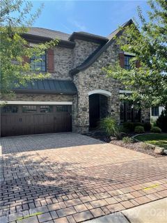 4320 Calvet Court