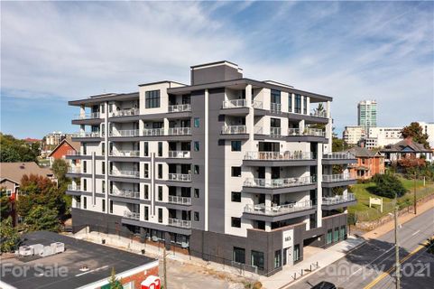 145 Biltmore Avenue 301 sold home in Downtown District, Asheville, NC
