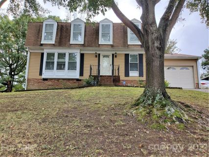 9641 Old Gate Drive sold home in Pheasant Knoll, Matthews, NC