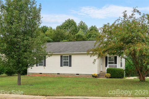 2324 Saluda Drive sold home in Hudson Estates, Gastonia, NC