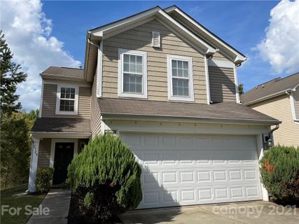 2728 Valley Court