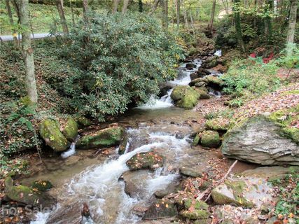 2506 Hemphill Road sold home in Roaring Creek, Waynesville, NC