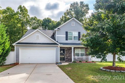 9404 Quilting Bee Lane