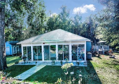 3013 Oakwood Drive sold home in Crawford Heights, Gastonia, NC