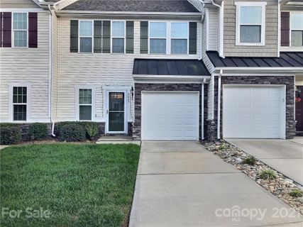 2627 Silverthorn Drive 95