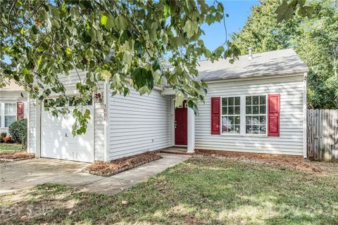 1006 Camp Dubois Court
