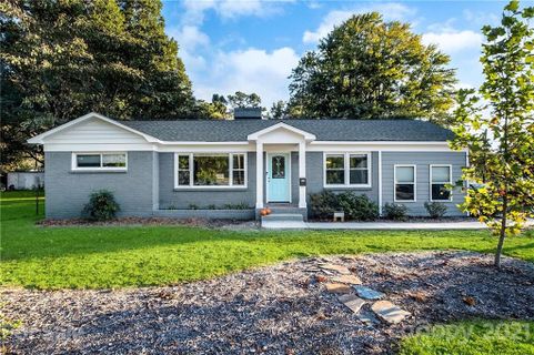 2200 Shamrock Drive
