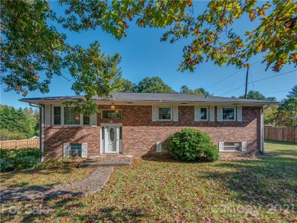 454 Beach Drive