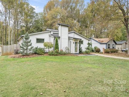 5020 Glenview Court