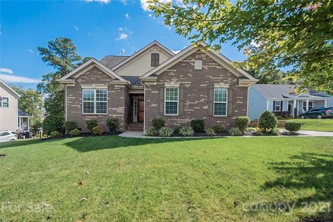 517 Riviera Place