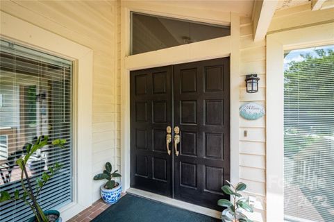 9555 Hunting Court
