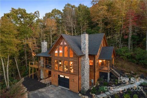 243 Corsica Lane sold home in Mountain Vista, Saluda, NC