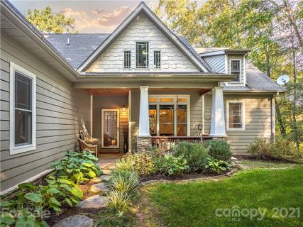 145 Arrowhead Lane sold home in Riverside Hills, Burnsville, NC