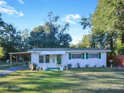 1520 Holly Leaf Avenue
