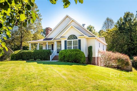 106 Cypress Lane sold home in Grandview Estates, Granite Falls, NC