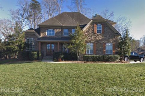 6452 Robin Hollow Drive