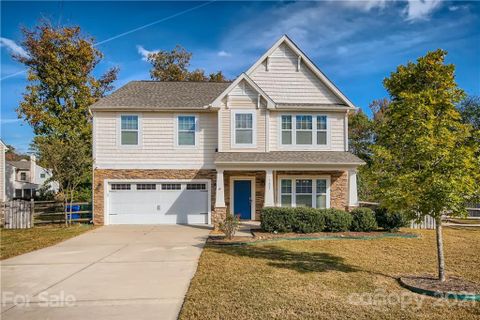 7427 Edgefield Court