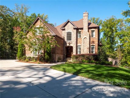 2130 Pondmeade Lane sold home in Bromley, Matthews, NC