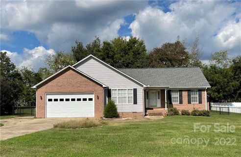 Previously sold for $285,000
