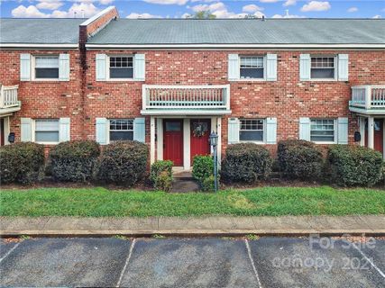 1201 Green Oaks Lane F sold home in Jamestowne Commons, Charlotte, NC
