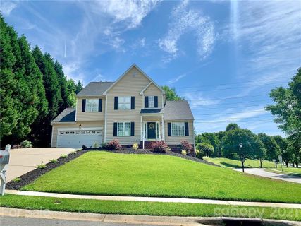 4819 Bridle Ridge Lane