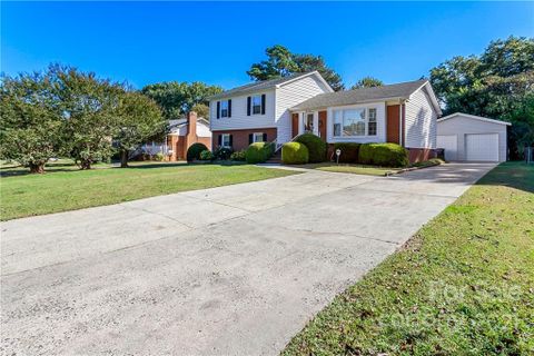 4020 Belshire Lane 50 sold home in Belshire, Charlotte, NC