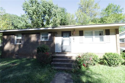 2130 Longleaf Drive