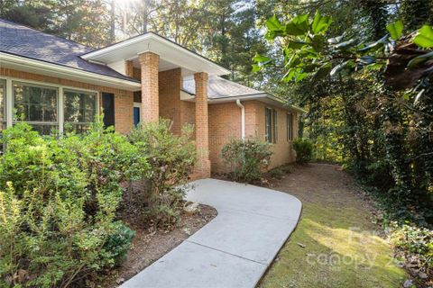 221 Sean Way sold home in Sherman Estates, Hendersonville, NC