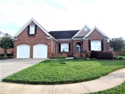 105 Plantation Court