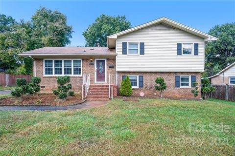4037 Belshire Lane sold home in Belshire, Charlotte, NC