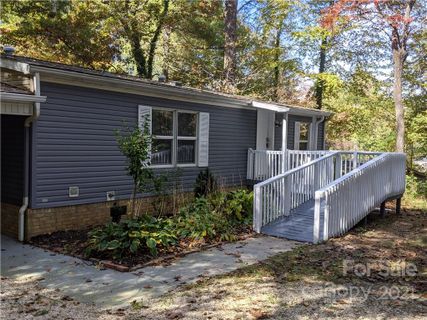 21 Timbers Edge Lane sold home in Mountain Shadows, Fairview, NC