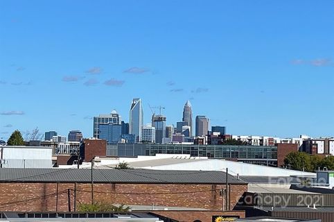 2716 Grand Union Way