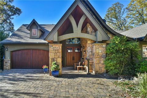 656 Altamont View