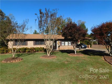 4619 Lakeview Acres Road sold home in Lakeview Acres, Valdese, NC