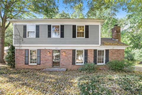 7620 Surreywood Place