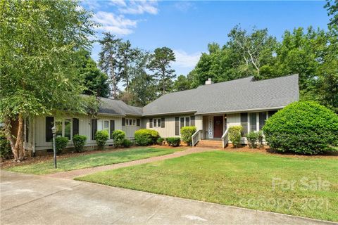 24 Old Fox Trail