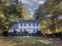 2610 Connemara Drive sold home in Matthews, SC