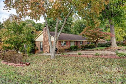 1925 Silver Creek Drive sold home in Silverstone, Gastonia, NC